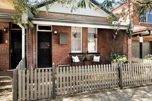 Exterior - Charming 2Bed Home Near Cafés & Racecourse (Hamilton)