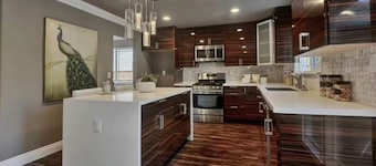 Quiet 5BR Home – Family & Work Travel Ready