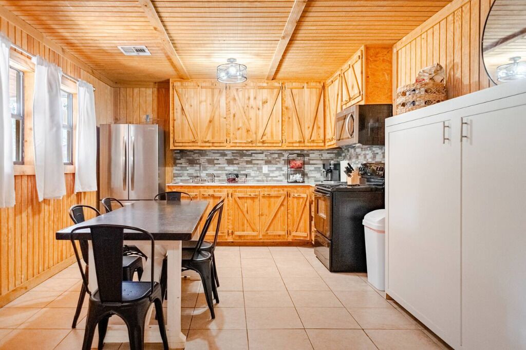 Refrigerador y parrilla de estufa 