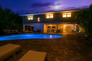 Outdoor pool, a heated pool - Sea La Vie- Steps to the beach and Siesta Key Village w/pool and putting green (Siesta Key)