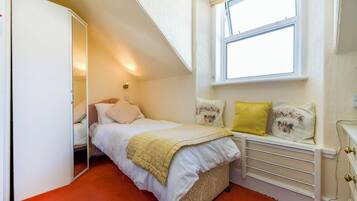 Deluxe eenpersoonskamer, uitzicht op bergen | Gratis wifi