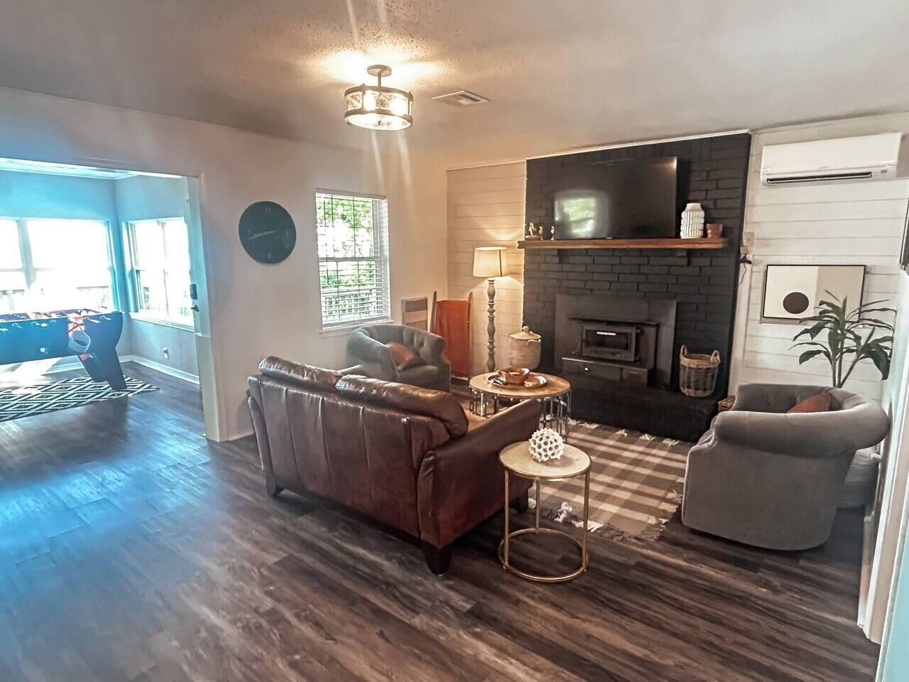 Televisión y futbolito 