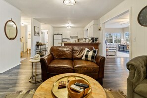 Télévision, baby-foot