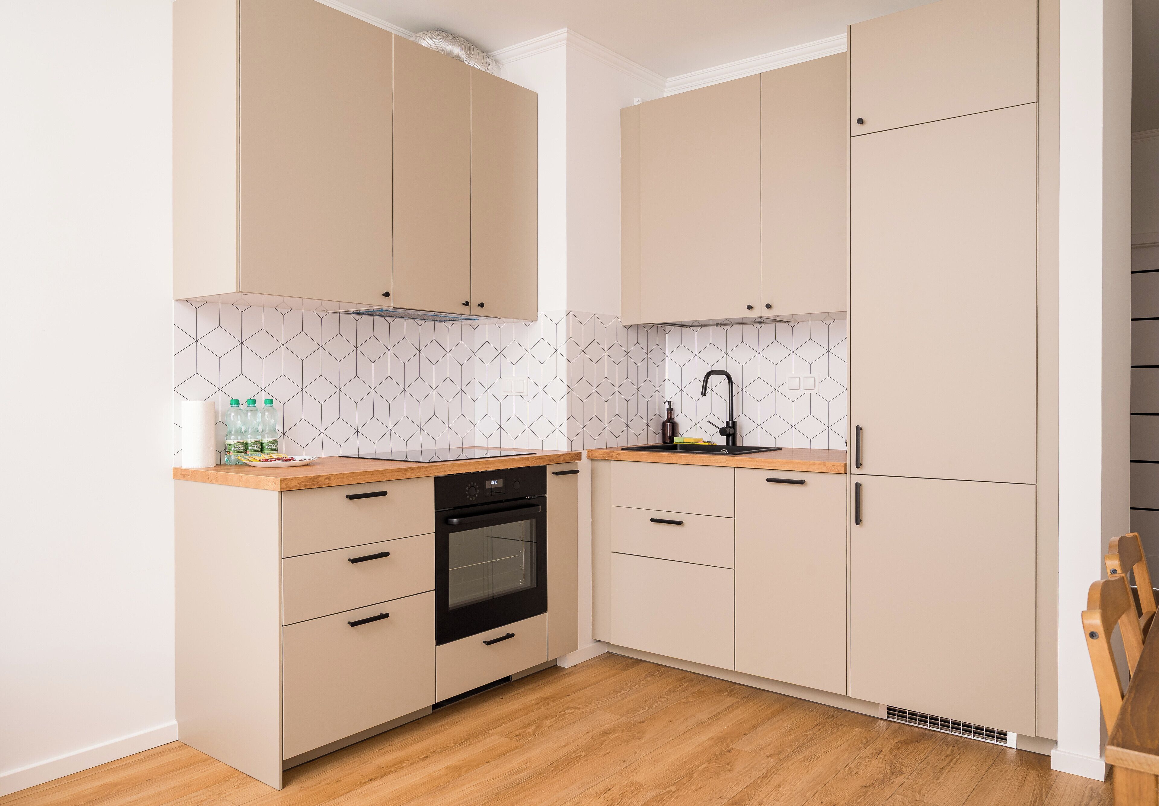 Kühlschrank, Ofen, Herdplatte, Geschirrspüler