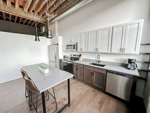 Fridge, microwave, oven, stovetop - Sleepover | Stylish 1BD/1BA Loft - Newton (Newton)