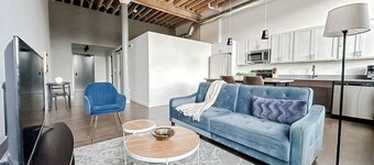 Sleepover | Stylish 1BD/1BA Loft - Newton