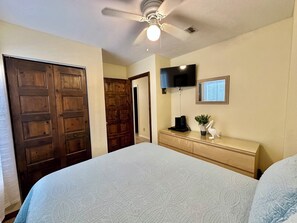 2 makuuhuonetta, ilmainen Wi-Fi, vuodevaatteet