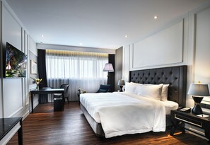 Executive Business Double Room, City View | In-room safe, desk, iron/ironing board, free WiFi - Hotel Borobudur Jakarta (Jakarta)