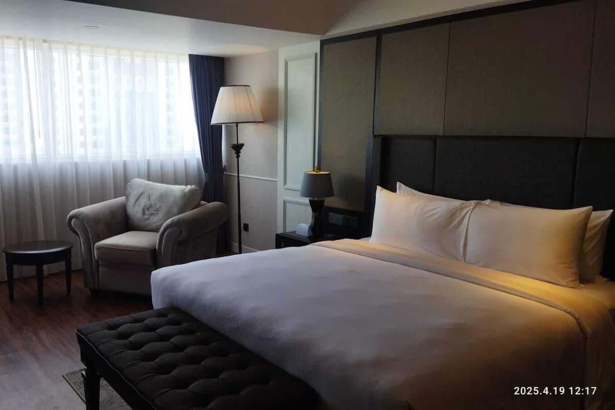 Luxury Suite, City View | In-room safe, desk, iron/ironing board, free WiFi