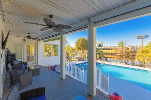 Paradise on Ocean Waterway Huge 5k sq ft w Private Pool/Boat Dock/Yard Sleeps 34