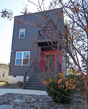 Exterior - Modern Raleigh Downtown Rooftop Skyline View SFH-R (Raleigh)