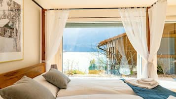 4 Schlafzimmer, Schreibtisch, Bügeleisen/Bügelbrett, Reisekinderbett