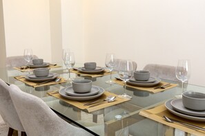 Dining - Spacious 3BD Family Home w/ Maid's room in Meydan (Dubai)