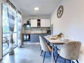 Fridge, oven, cookware/dishes/utensils - Gordana by Interhome (Labin)