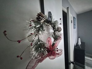 Interior - Spacious 4-bedroom house in Lexington and close to many area attractions. (Lexington)