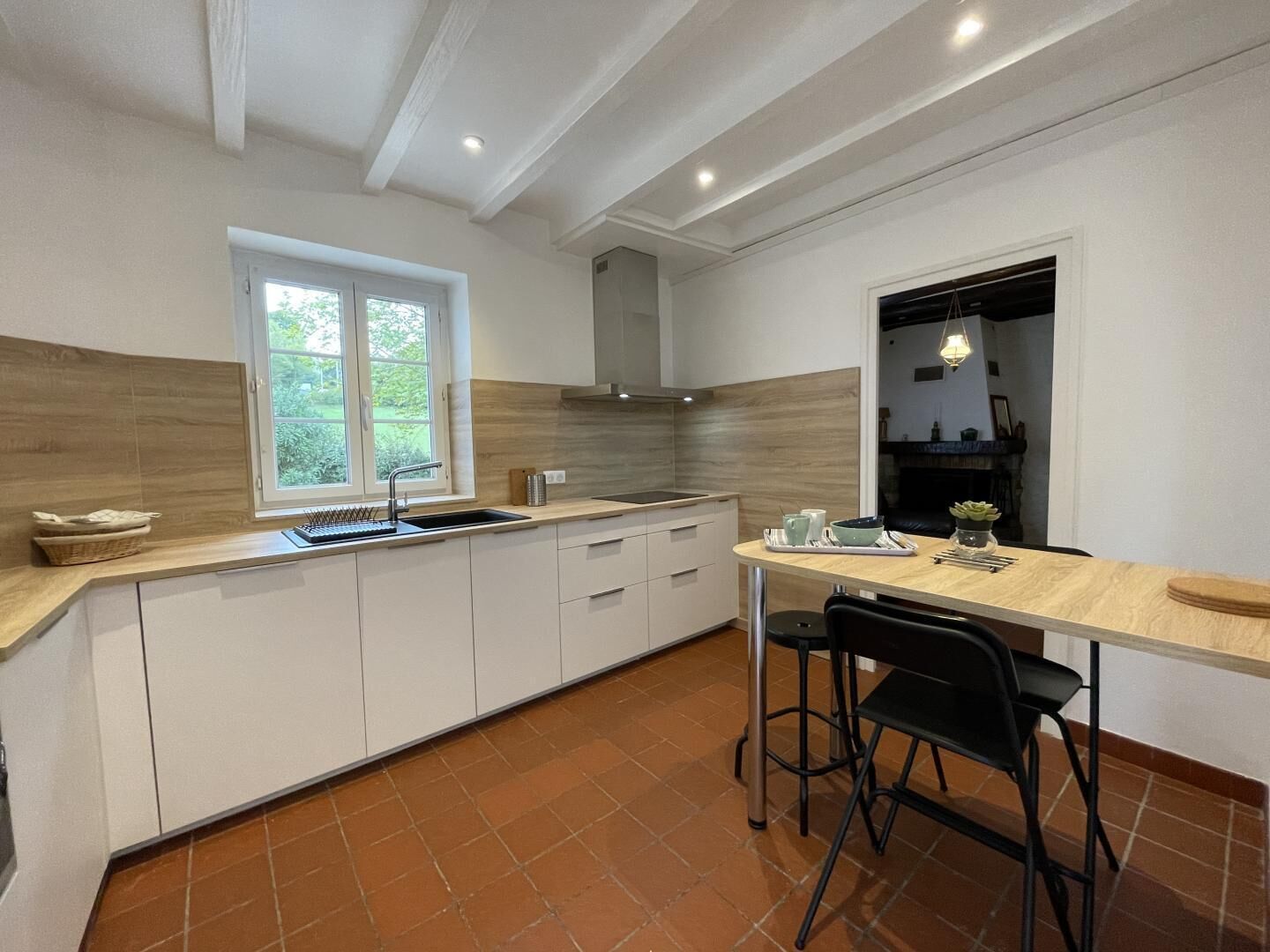 Fridge, microwave, dishwasher