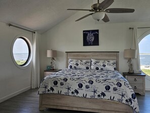 4 habitaciones, tabla de planchar con plancha y cuna de viaje 