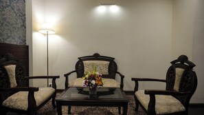 Phòng Suite phong cách cổ điển, ban công, quang cảnh thành phố | Bàn, truy cập Internet không dây miễn phí 