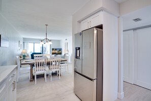 Interior - Margaritaville at Runaway Bay 137 by SeaBreeze Vacation (Bradenton Beach)