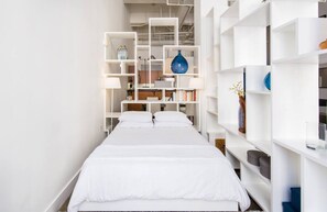 Iron/ironing board, WiFi, bed sheets - Historic Gaslamp Loft with Peloton Bike and Roof Deck (San Diego)
