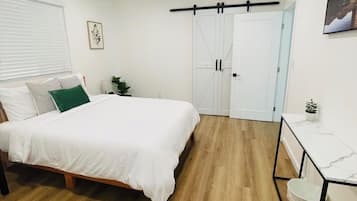 2 bedrooms, iron/ironing board, travel crib, free WiFi