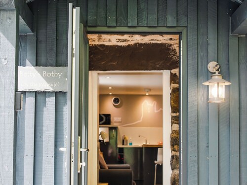 Wayside Bothy by Interhome