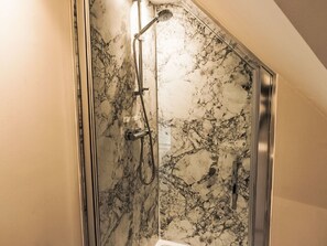 Towels - Corrimony View by Interhome (Drumnadrochit)