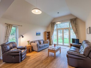 TV, fireplace, DVD player - Corrimony View by Interhome (Drumnadrochit)
