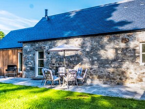 Outdoor dining - Corrimony View by Interhome (Drumnadrochit)