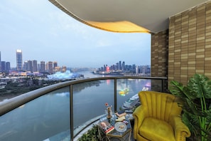 Familien-Suite, Mehrere Betten | Terrasse/Patio