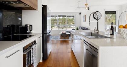 Relaxed Bayside Stay With Outdoor Space