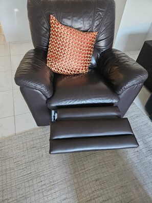 Interior - Modern Family Home in a Quiet, Convenient Locations in Pakenham (Pakenham)