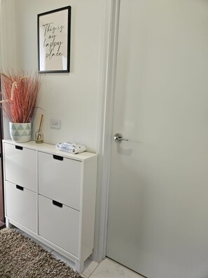 Interior - Modern Family Home in a Quiet, Convenient Locations in Pakenham (Pakenham)