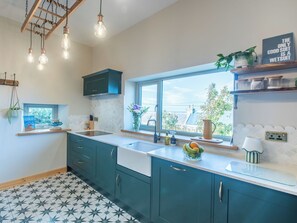 Fridge, microwave, oven, cookware/dishes/utensils