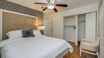 Iron/ironing board, WiFi, bed sheets