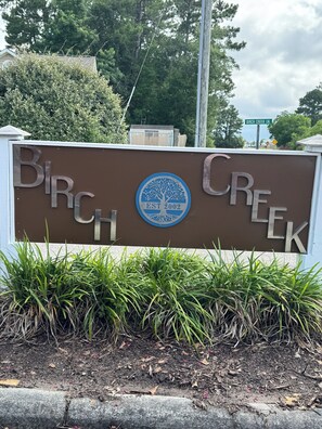 تفاصيل الفندق من الخارج