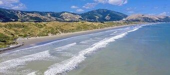 Vintage Airstream/Tiny Home Experience  near beach, cafe, hiking & biking trails