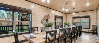 NEW! 12BR, Pool, Hot Tub, Sleeps 26