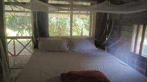 Desk, laptop workspace, free WiFi - Surya Kep Eco Resort & Restaurant (Krong Kaeb)