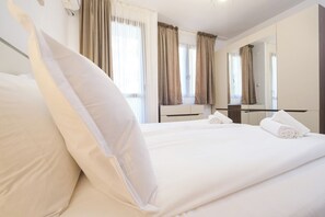 熨斗/熨衫板、可攜式嬰兒床、Wi-Fi、床單