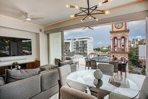 Interior - Casa Stephano-Luxe 2BR/2BA Retreat/Rooftop Pool & Spa (Puerto Vallarta)