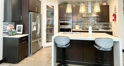 Fully Furnished 4BR Home in Quiet Mesa Neighborhood-Cadence Community