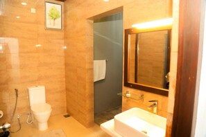 Towels, soap, shampoo, toilet paper