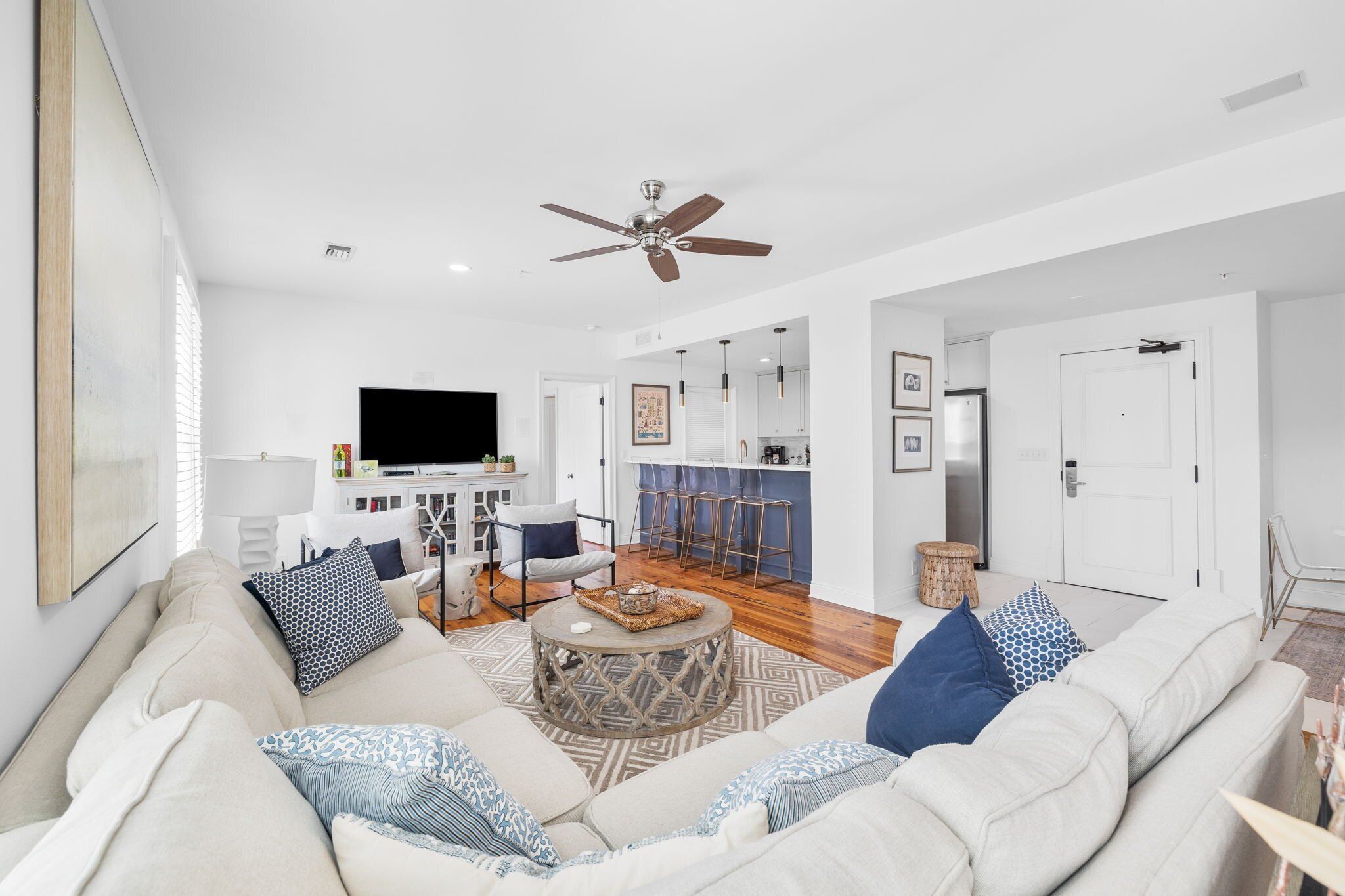 Téléviseur, lecteur de DVD