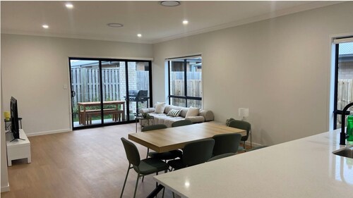 The Tamarind Retreat-Spacious home in Park Ridge