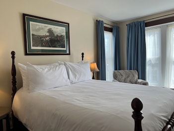 Charleston House Bed & Breakfast Inn