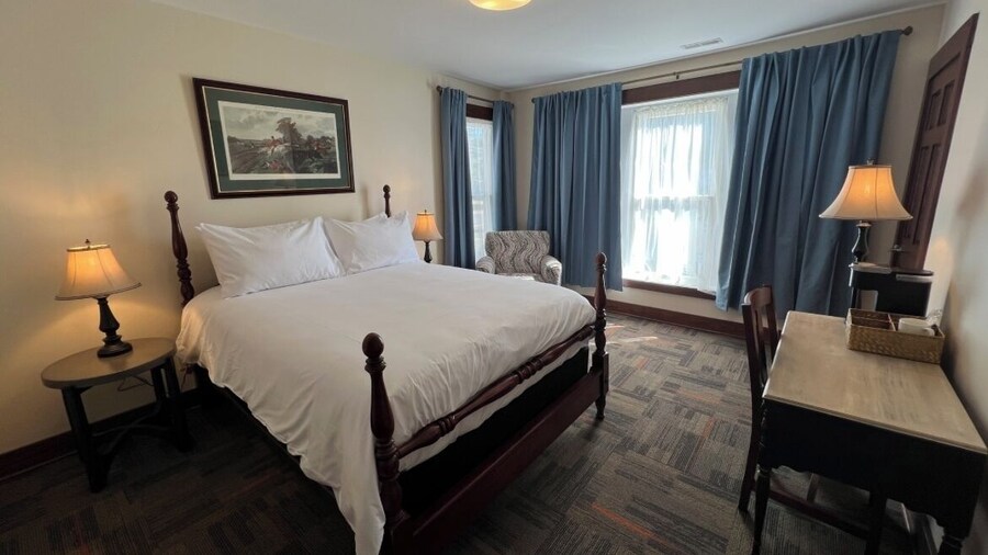 Charleston House Bed & Breakfast Inn