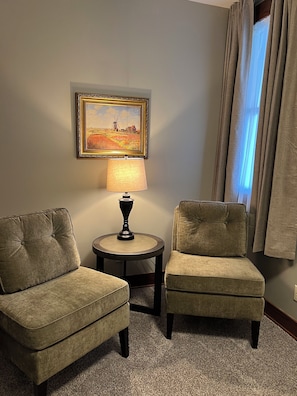 Classic Suite | Interior - Charleston House Bed & Breakfast Inn (Charleston)