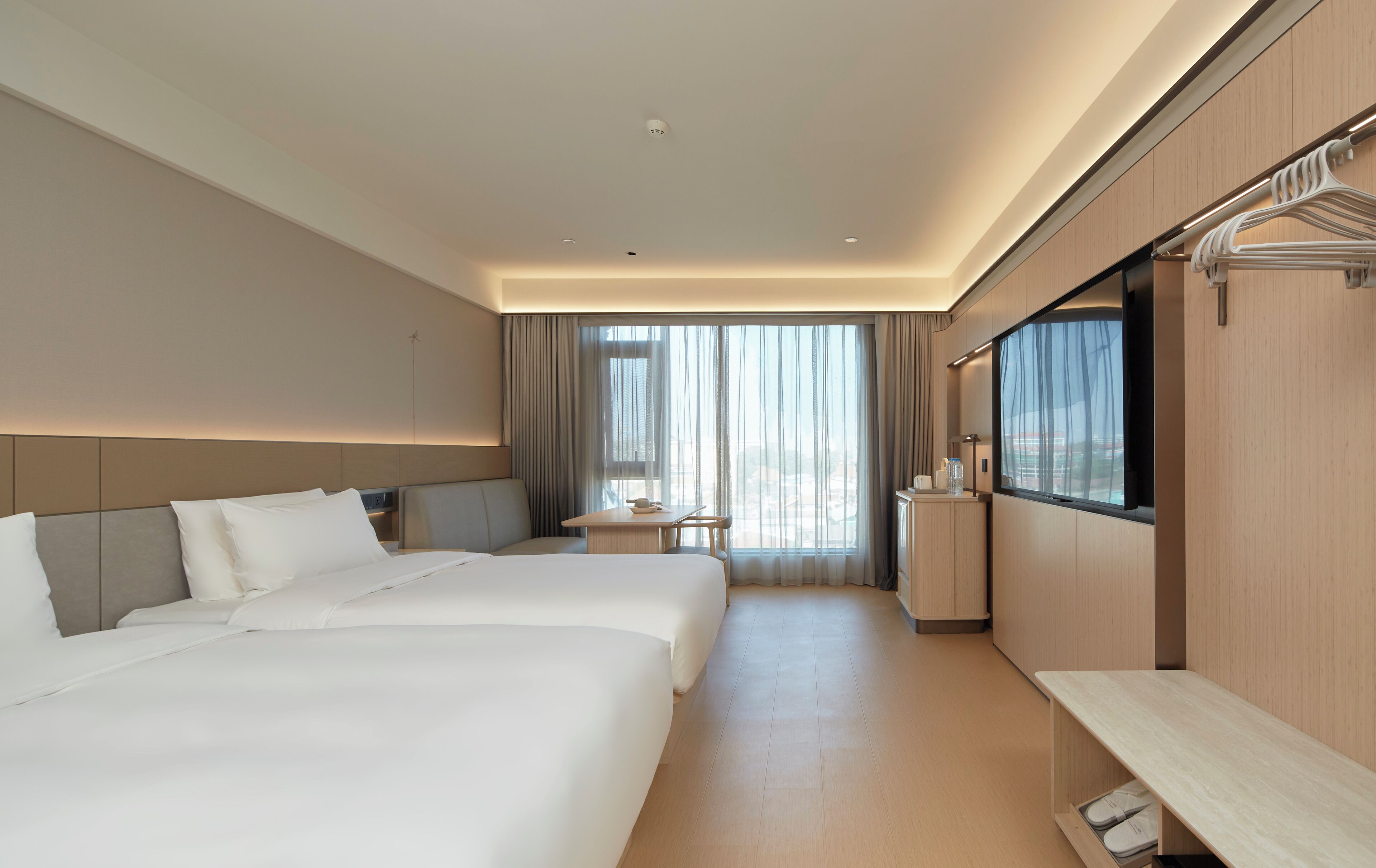 Habitación superior con 2 camas individuales | Ropa de cama de alta calidad y caja de seguridad en la habitación 