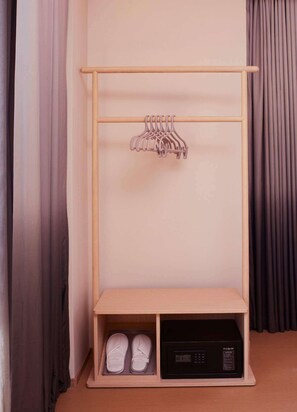 Deluxe Double Room, River View | Premium bedding, in-room safe, blackout curtains, soundproofing - JI Hotel Vientiane Mekong Riverside (Vientiane)